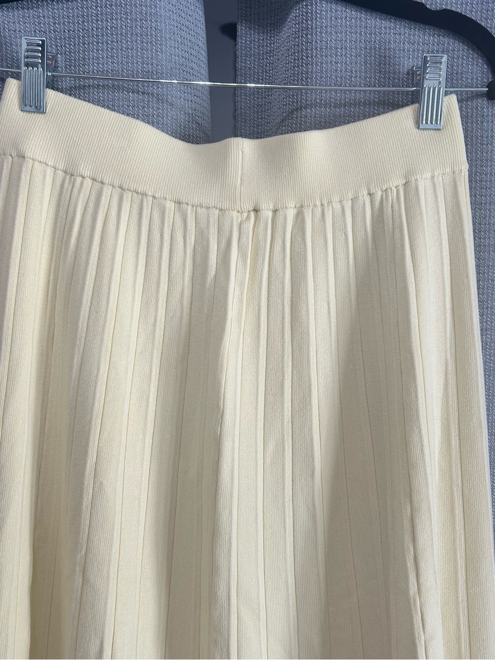 Commense Light Yellow Ribbed Knit Maxi Skirt - Picture 3 of 9